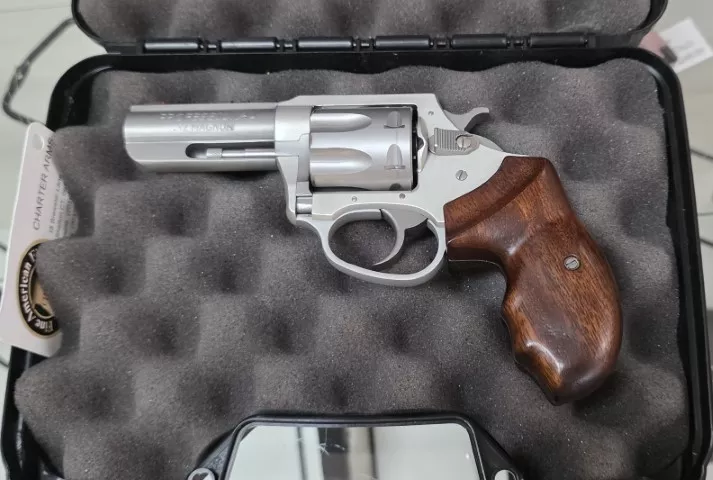 Charter Arms Professional 73230 32 H&R Magnum Revolver